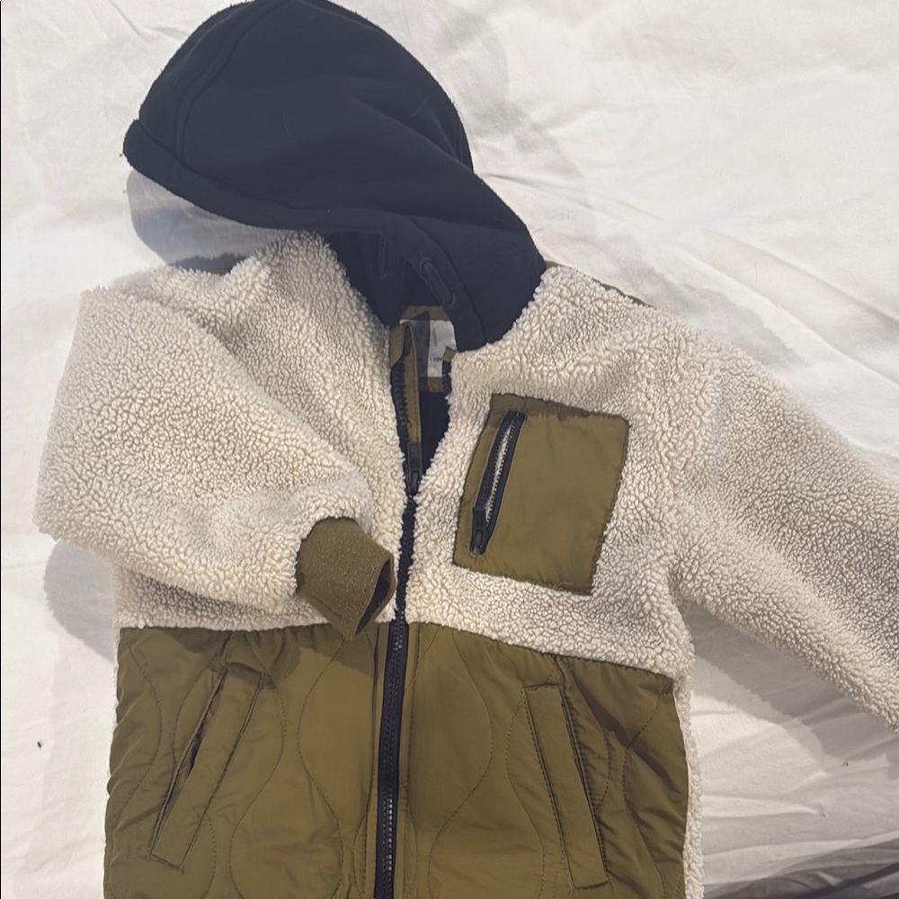 Zara Kids fleece  Lined Jacket - Cream and Olive. Size 3-4yrs